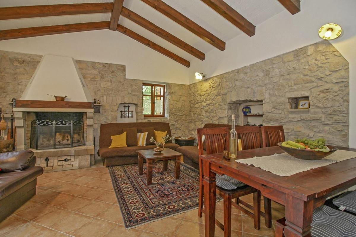 Jakov In Zupanici Labin  Buitenkant foto