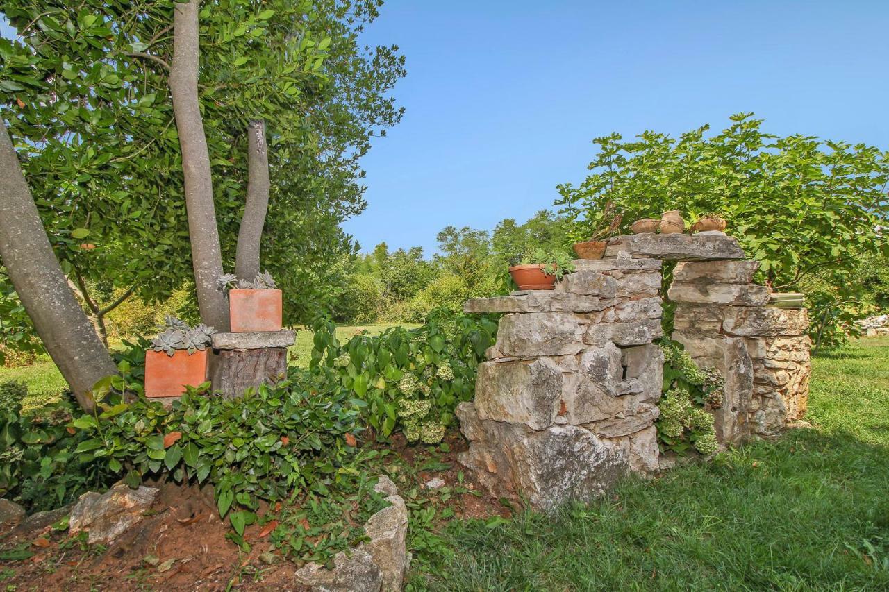 Jakov In Zupanici Labin  Buitenkant foto